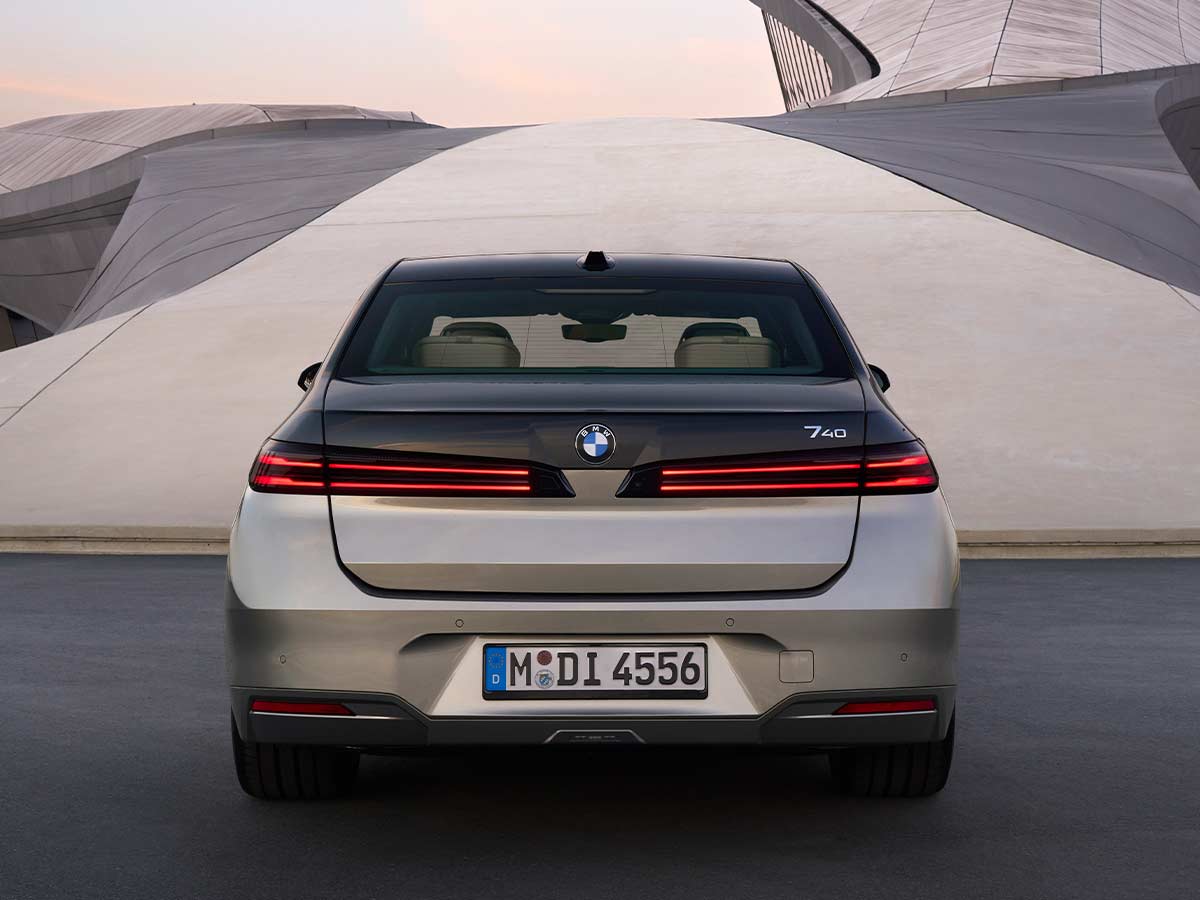 New BMW 7 Series 2027 Rear 740 xDrive