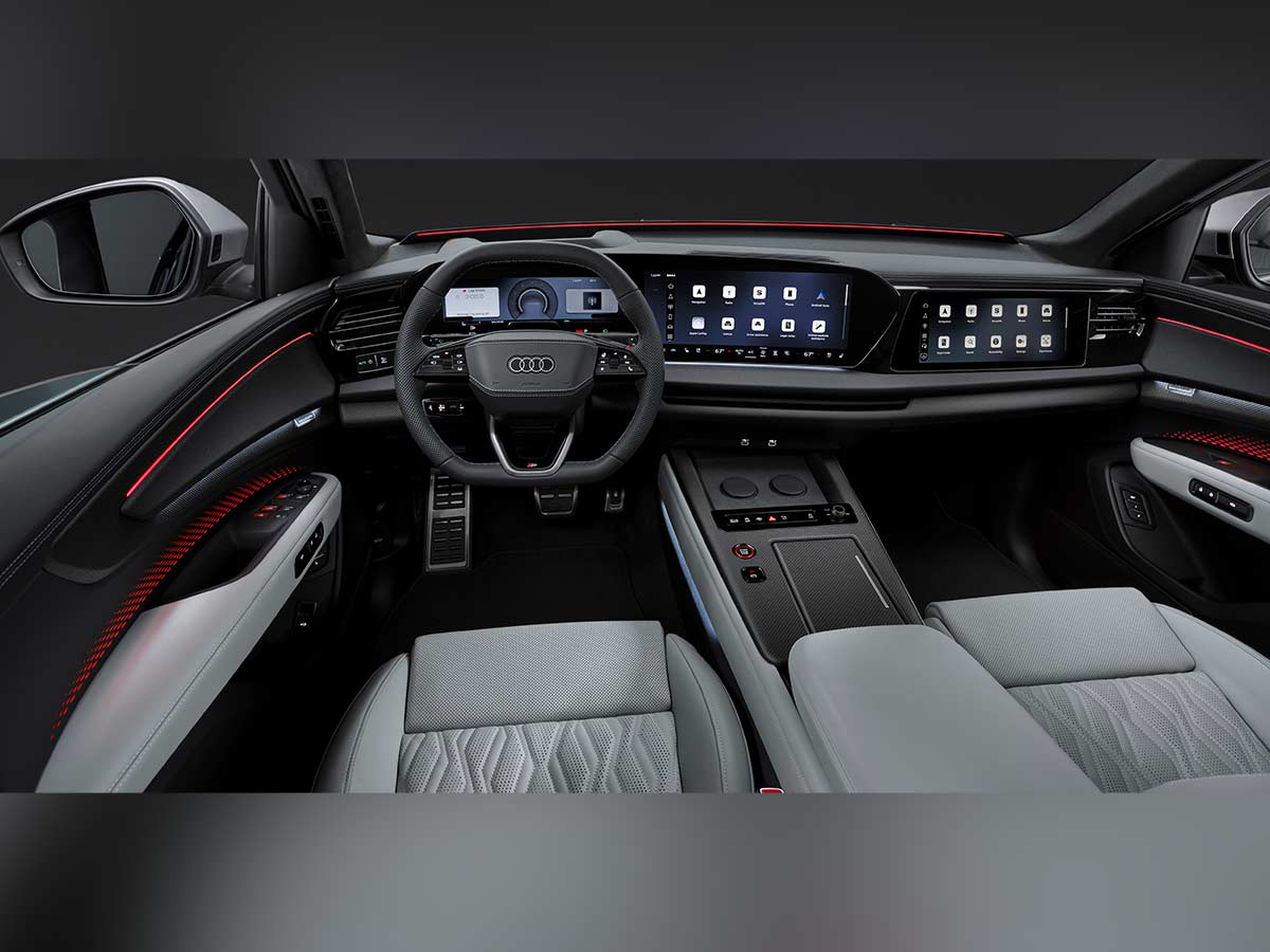 The Lounge on Wheels: Inside the New Audi Q9 and the Reinvention of Luxury SUVs 2 2026 Audi Q9 Interior Dashboard