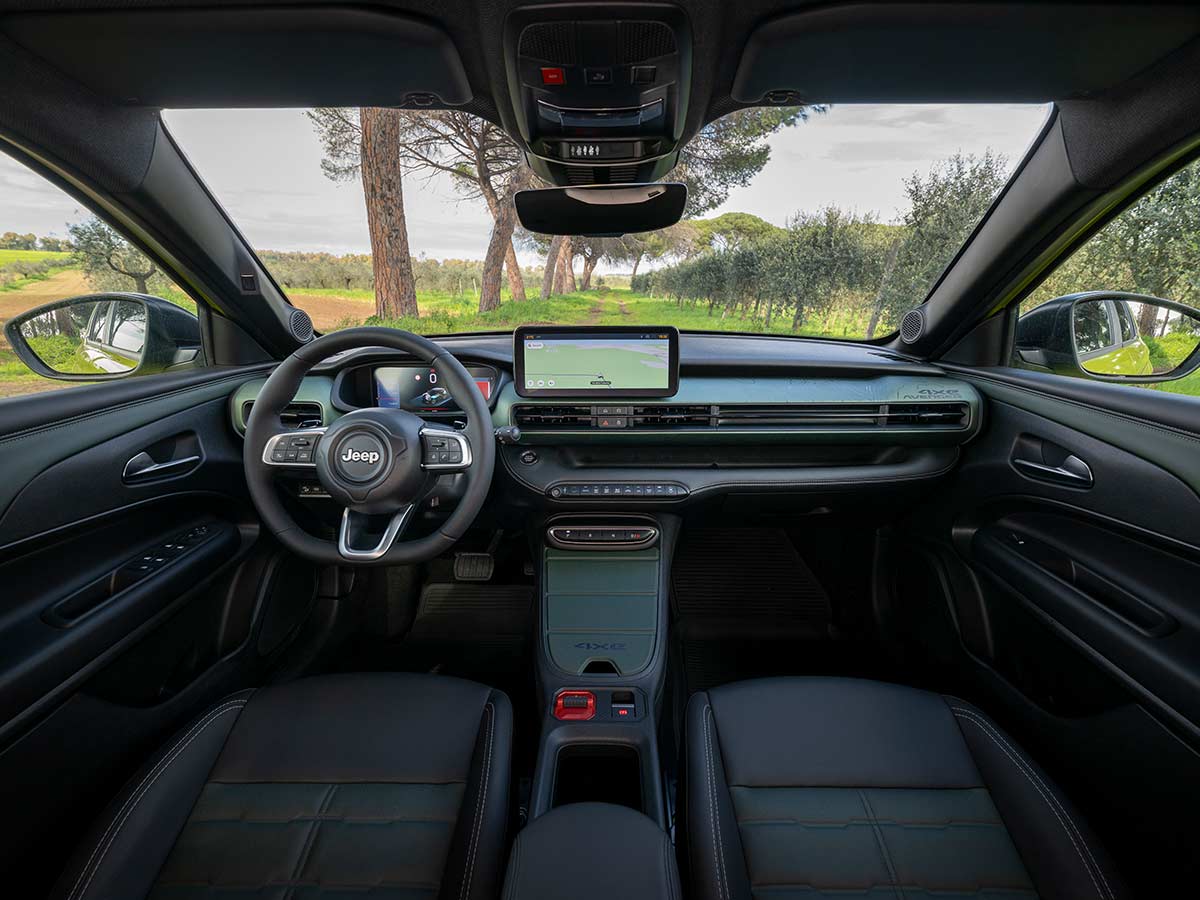 2026 Jeep Avenger 4Xe Interior Dashboard