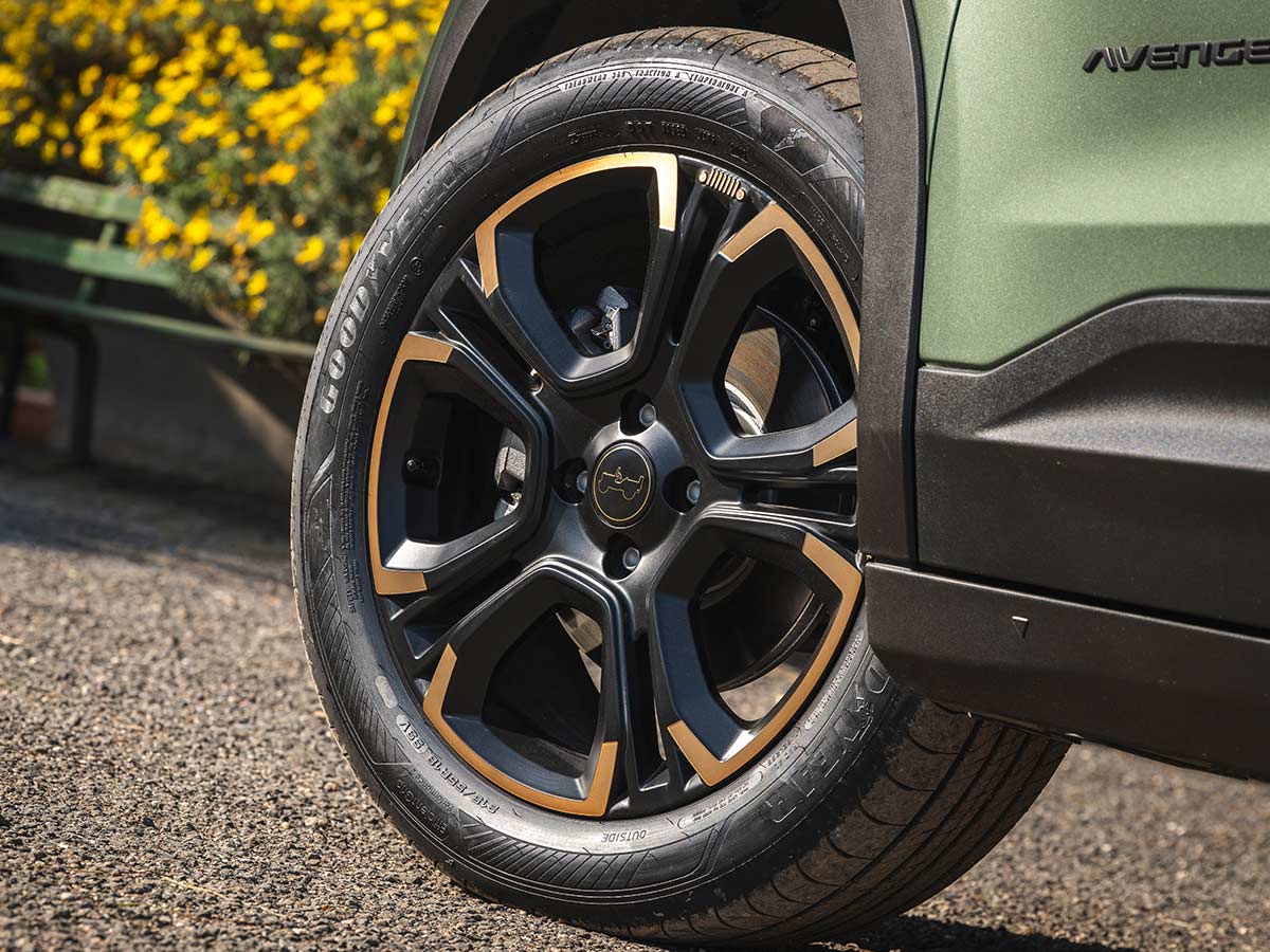 2026 Jeep Avenger 4xe 85th Anniversary Alloy Wheel