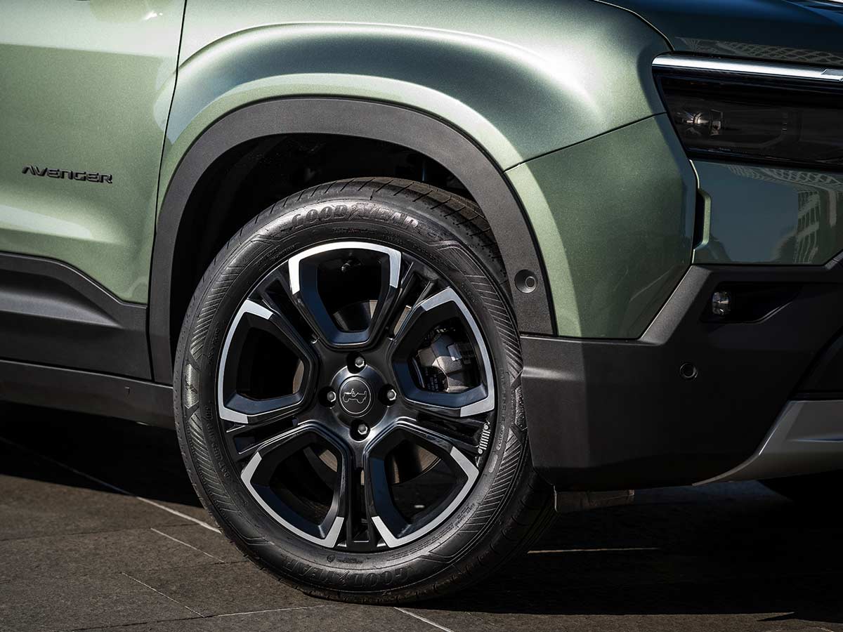 2026 Jeep Avenger BEV e Hybrid Alloy Wheel