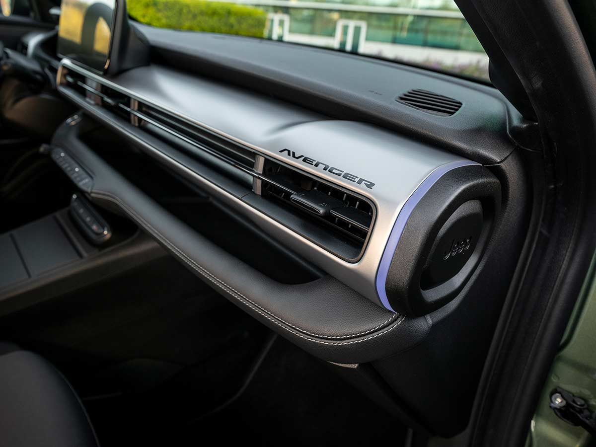 2026 Jeep Avenger BEV e Hybrid Dashboard