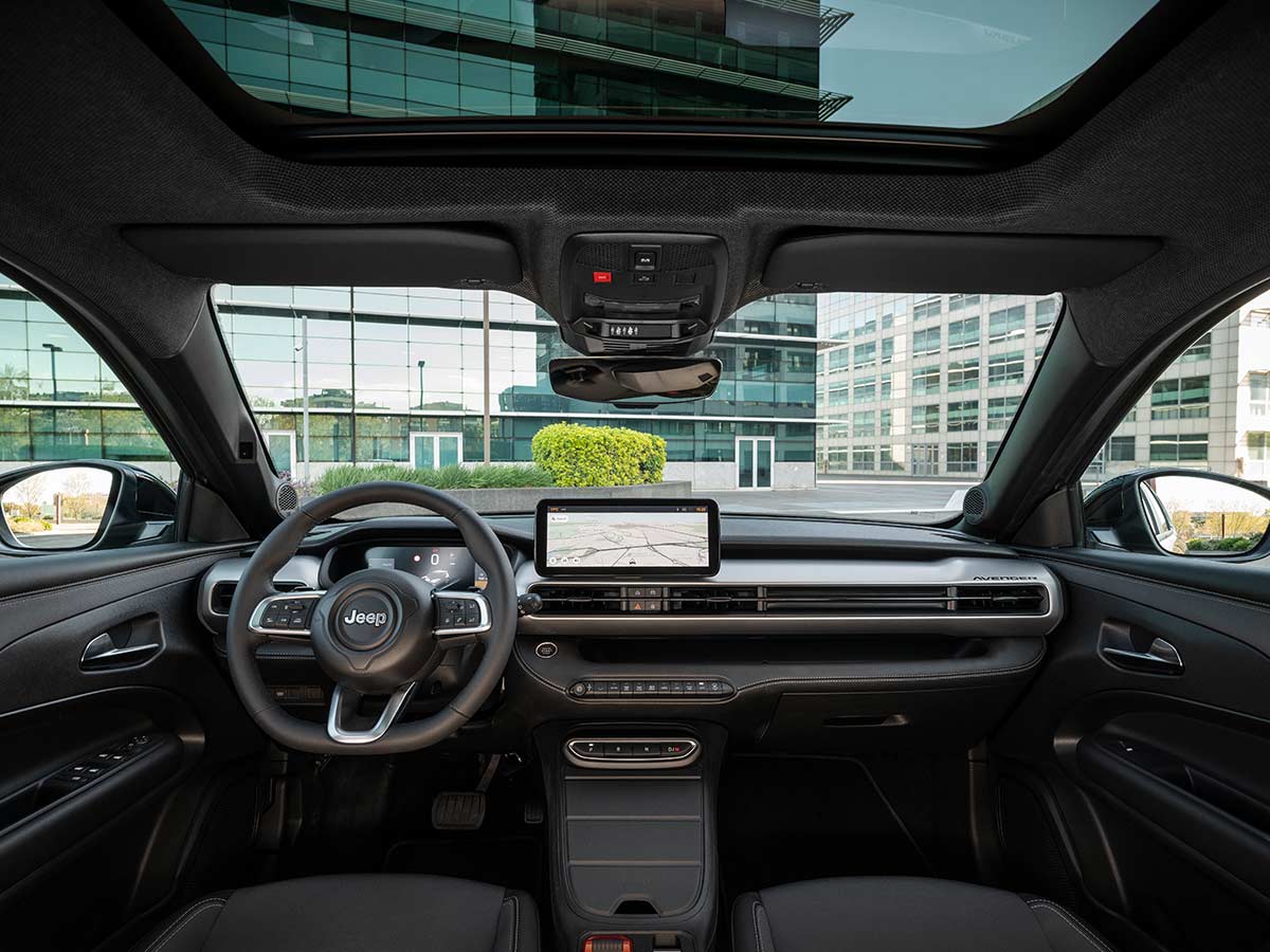 2026 Jeep Avenger BEV e Hybrid Interior