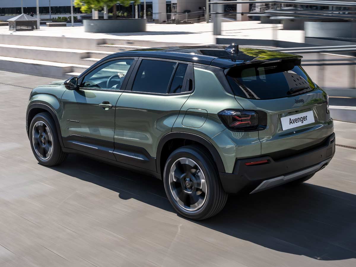 2026 Jeep Avenger BEV e Hybrid Range Rear Quarter