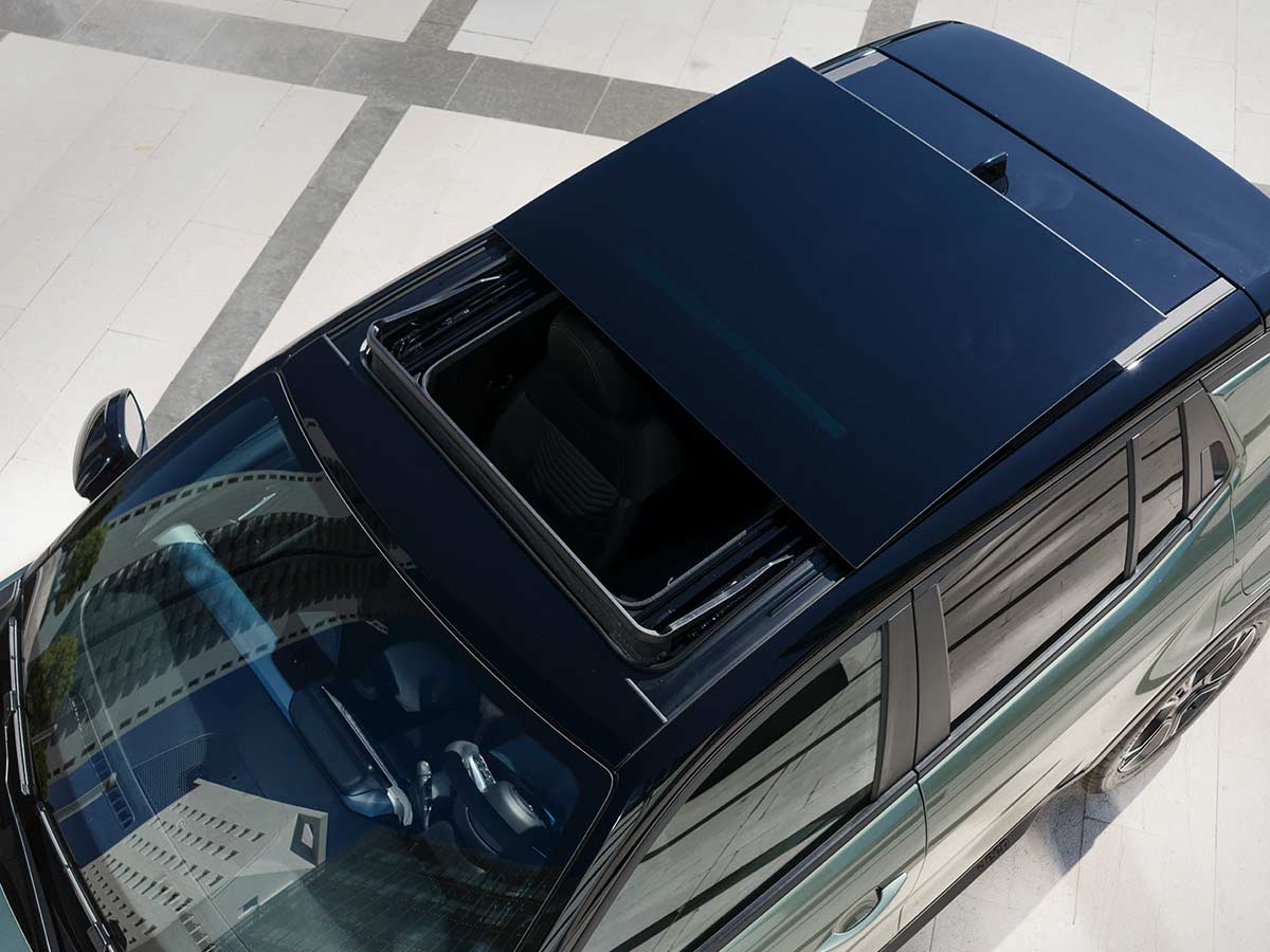 2026 Jeep Avenger BEV e Hybrid Sunroof