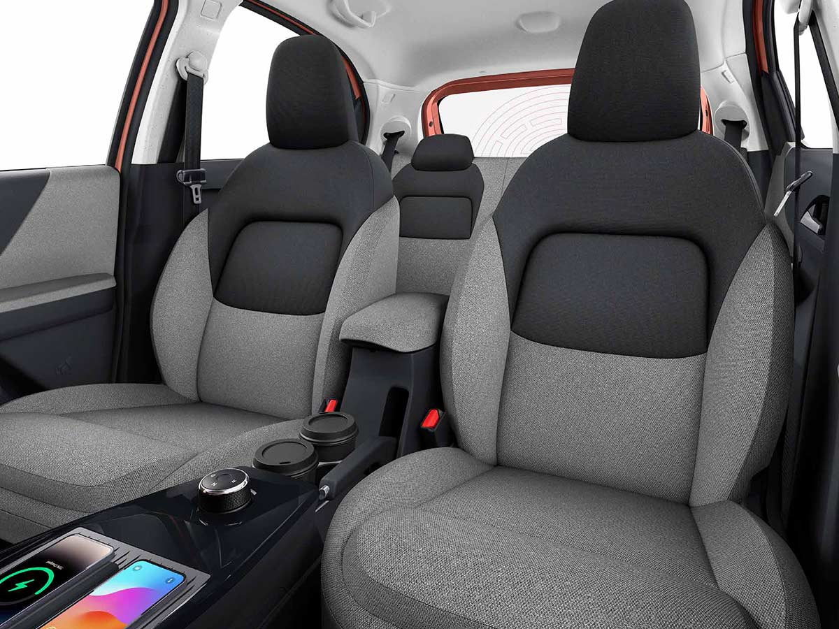 2026 Tata Tiago: The Hatchback That Wants to Redefine Affordable Premium Mobility in India 19 2026 Tata Tiago Front Seats