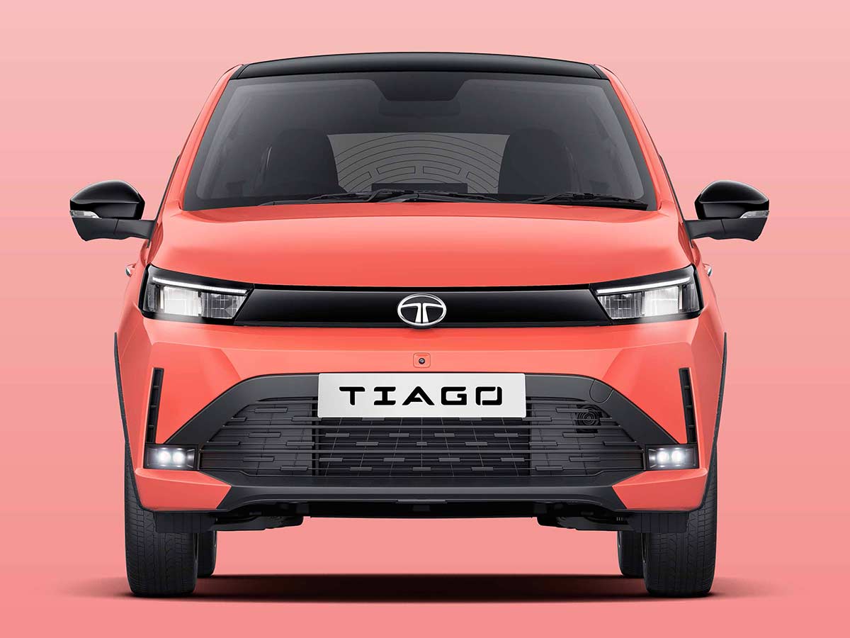 2026 Tata Tiago: The Hatchback That Wants to Redefine Affordable Premium Mobility in India 11 2026 Tata Tiago Front View