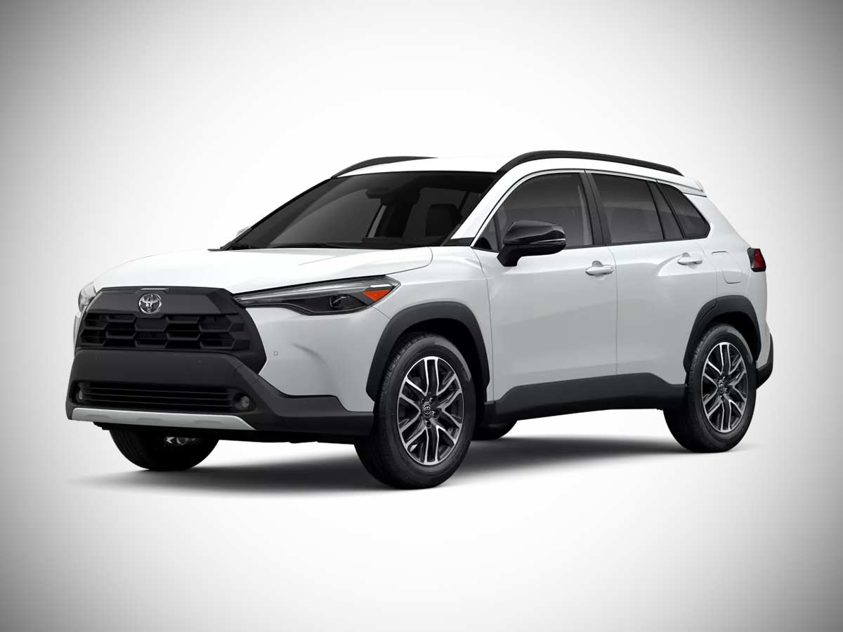 2026 Toyota Corolla Cross XLE Colors - All Options 13 2026 Toyota Corolla Cross Wind Chill Pearl Front