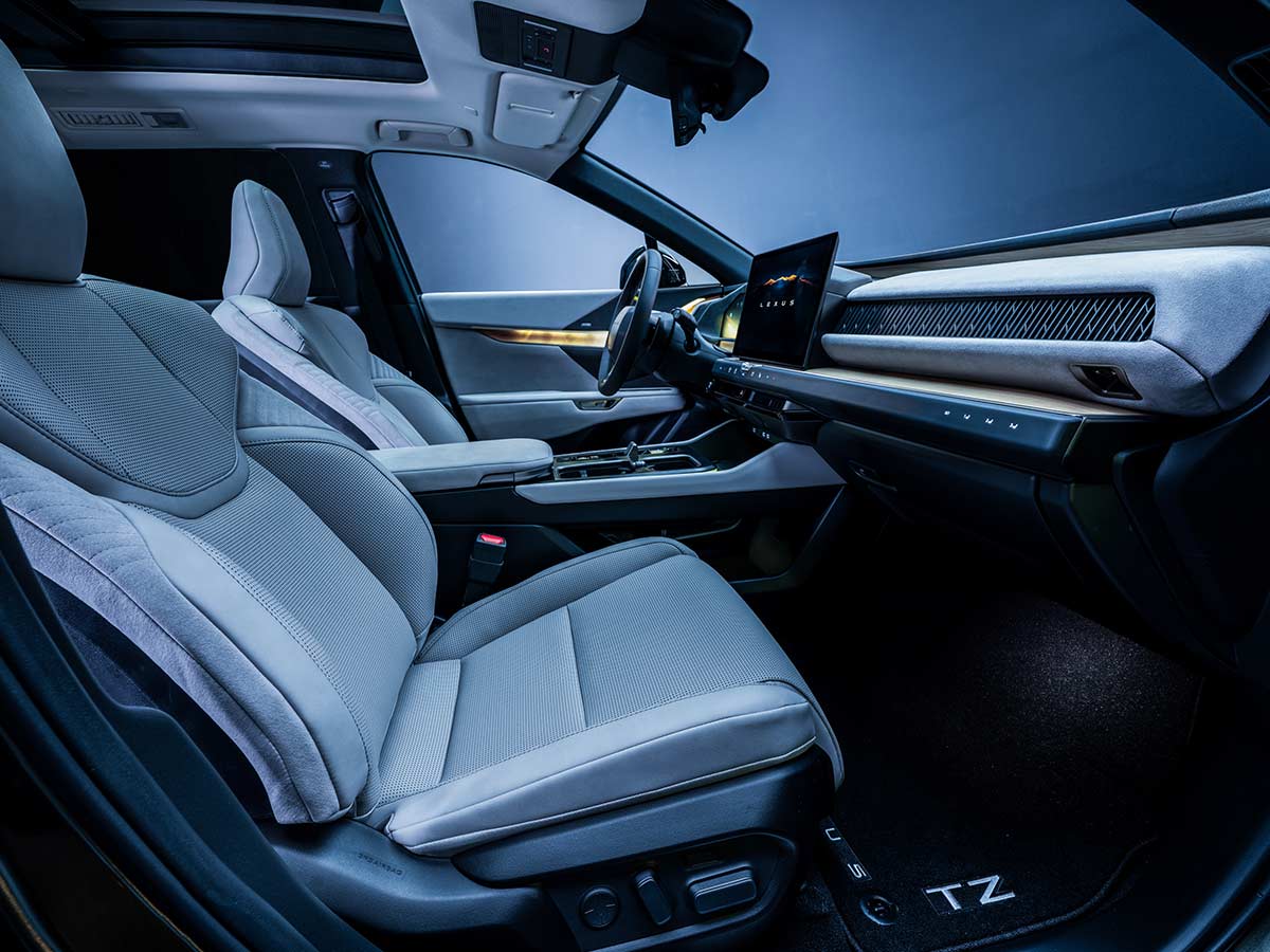 2027 Lexus TZ Front Seats