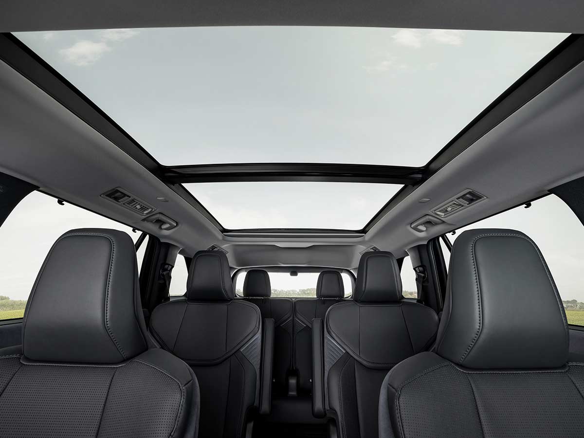 2027 Lexus TZ panoramic roof