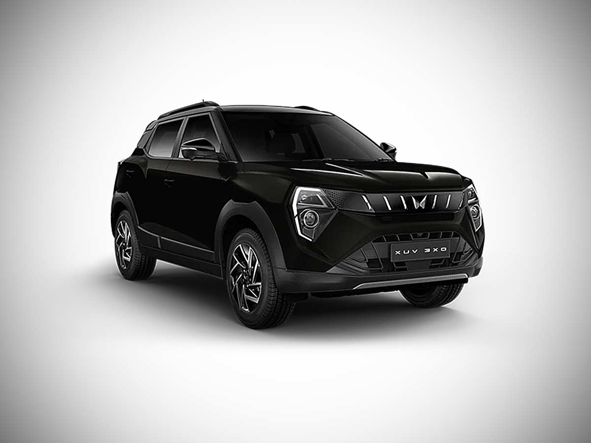 2026 Mahindra XUV 3XO AX5L Colors: Complete Guide to All 8 Exterior Paint Options 7 2026 Mahindra XUV 3XO AX5L Stealth Black
