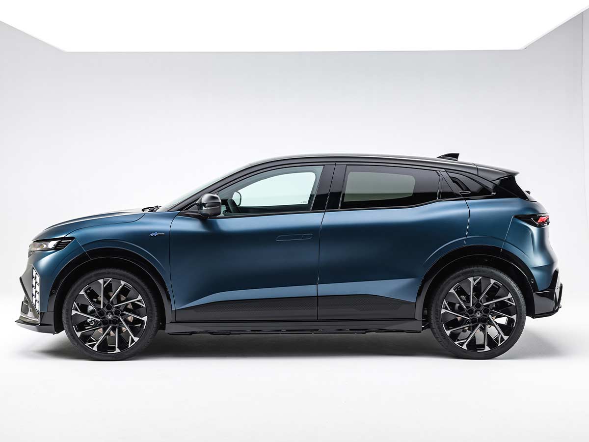 2026 Renault Megane E-Tech Electric: 500km Range, Faster Charging, Smarter Technology and a Sharper Design 4 2026 Renault Megane E Tech Electric Side