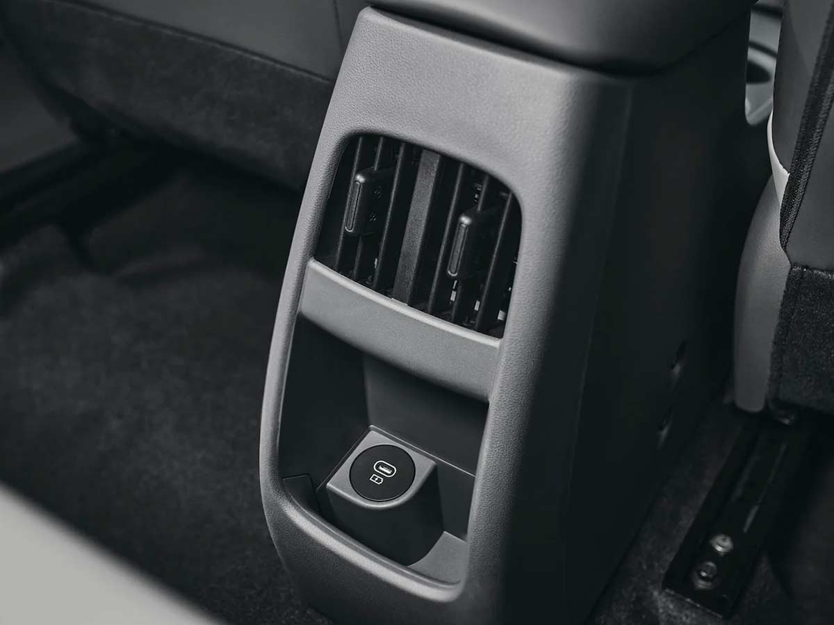 New 2027 Hyundai i20 Rear AC Controls
