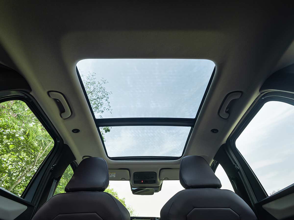 Nissan Tekton: Everything You Need to Know About Nissan's Premium SUV 3 2026 Nissan Tekton Sunroof