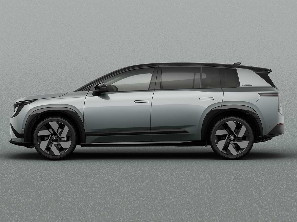 Skoda Peaq Sportline Color Options (2026): All 10 Colours Explained 5 2026 Skoda Peaq Sportline Smokey Diamond Silver