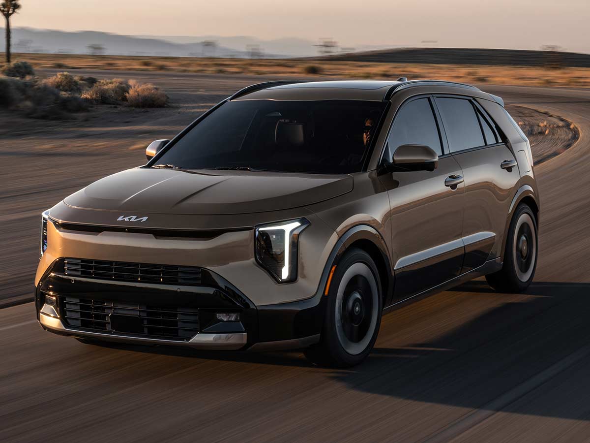2027 Kia Niro Hybrid First Look: Kia's Smartest Compact Crossover Yet Raises the Bar Again 10 2027 Kia Niro Hybrid Drive