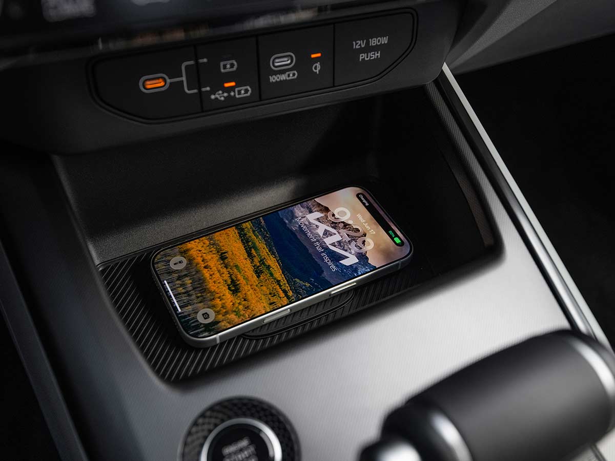 2027 Kia Niro Hybrid First Look: Kia's Smartest Compact Crossover Yet Raises the Bar Again 13 2027 Kia Niro Hybrid Wireless Charging