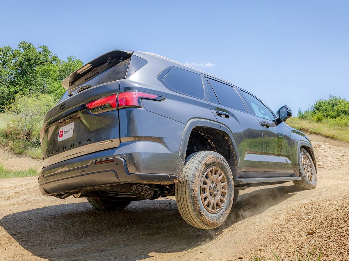2027 Toyota Sequoia Debuts With New Trailhunter Package, Updated Design and Advanced Technology 5 2027 Toyota Sequoia Trailhunter Articulation
