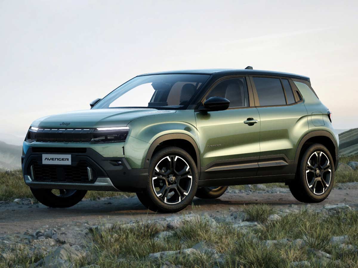 2026 Jeep Avenger Electric Colours: Every Colour and Two-Tone Option Explained 7 2026 Jeep Avenger Electric Forest with Volcano Roof Front