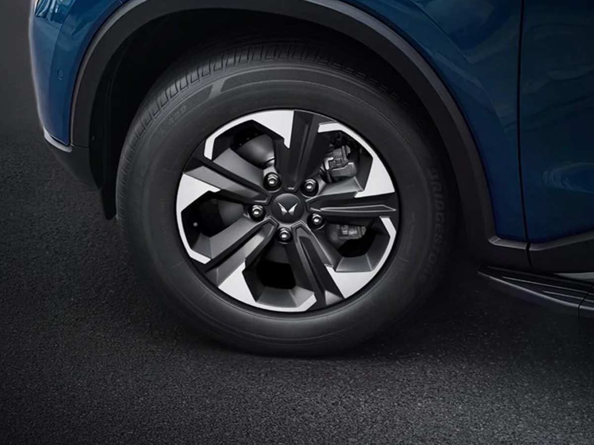 Mahindra Scorpio N 2026: Price, Variants, Features, Engine Options, ADAS & Everything You Need to Know 4 2026 Mahindra Scorpio N Alloy Wheel