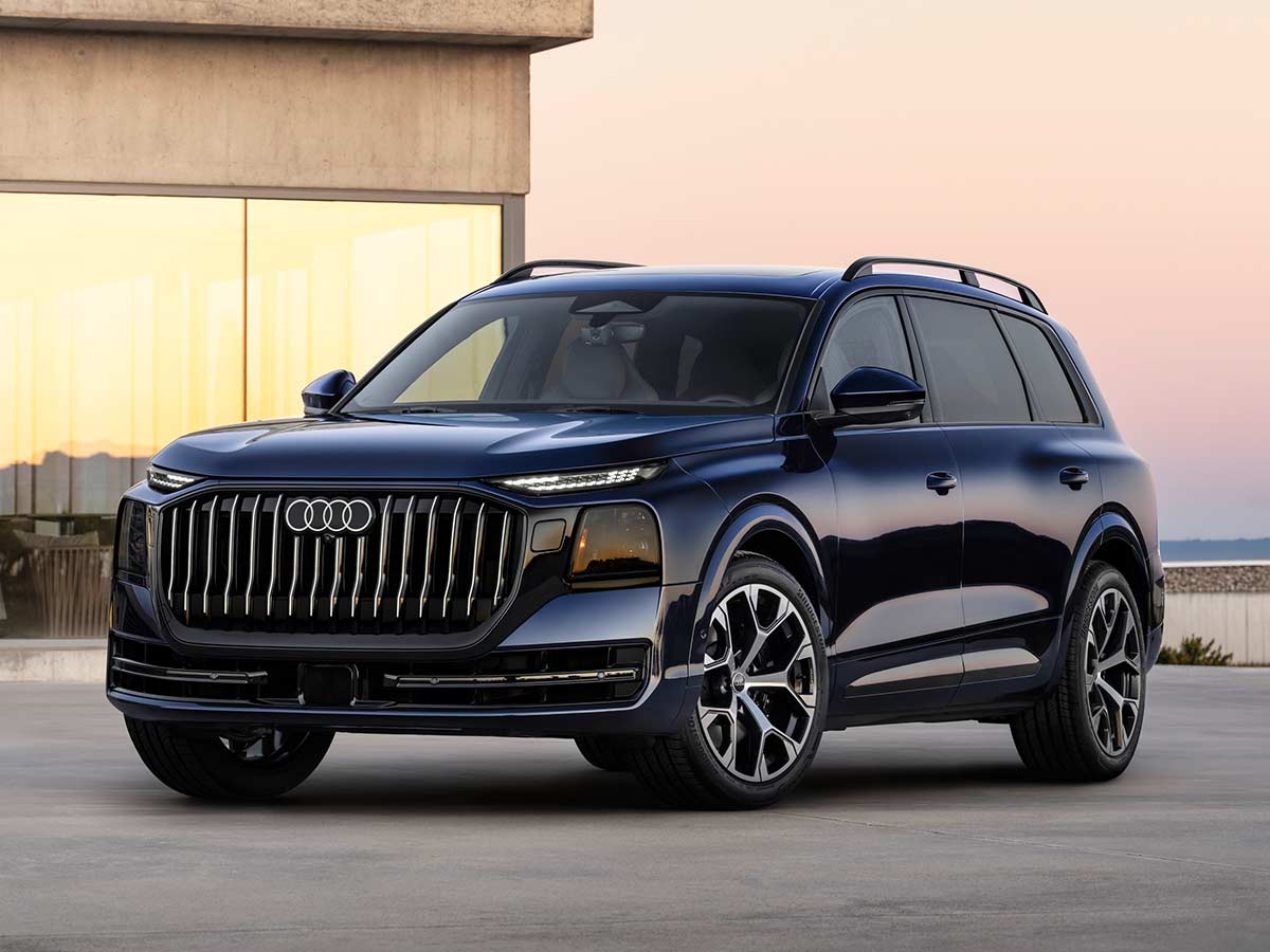 2027 Audi Q9 Unveiled: New Three-Row Flagship SUV Debuts With Up To 591hp, Luxury-Focused Cabin And Advanced Lighting Tech 3 2027 Audi Q9 Front Quarter View