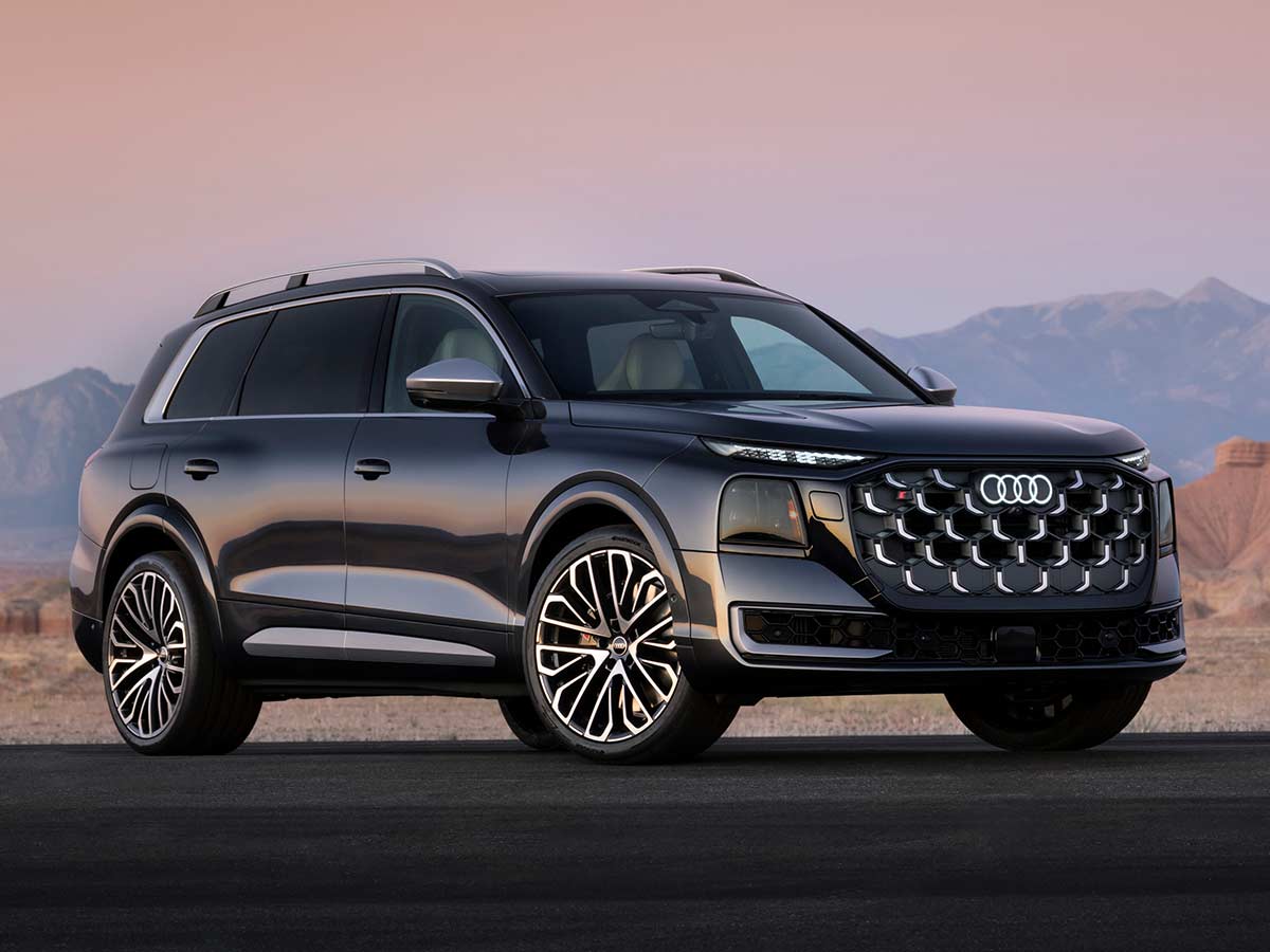 2027 Audi Q9 Front Quarter