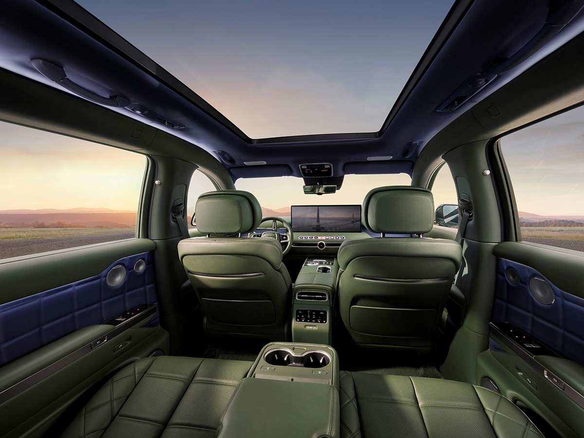 Genesis GV90 Revealed: New Flagship Electric SUV That Redefines Korean Luxury 17 2027 Genesis GV90 Interior Rear Seats