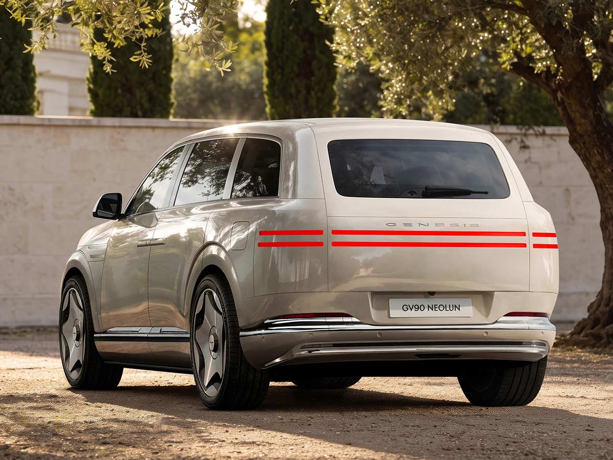 Genesis GV90 Revealed: New Flagship Electric SUV That Redefines Korean Luxury 6 2027 Genesis GV90 Neolun Rear Quarter View