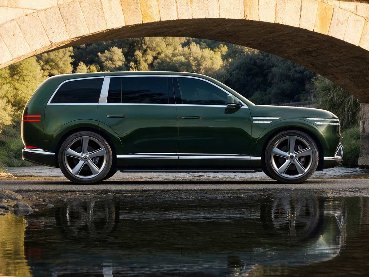 Genesis GV90 Revealed: New Flagship Electric SUV That Redefines Korean Luxury 15 2027 Genesis GV90 Side View