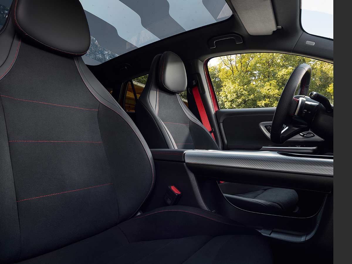 2027 Mercedes-Benz GLA Revealed: Everything You Need to Know About the New Electric and Hybrid Premium SUV 21 2027 Mercedes Benz GLA Electric Front Seats