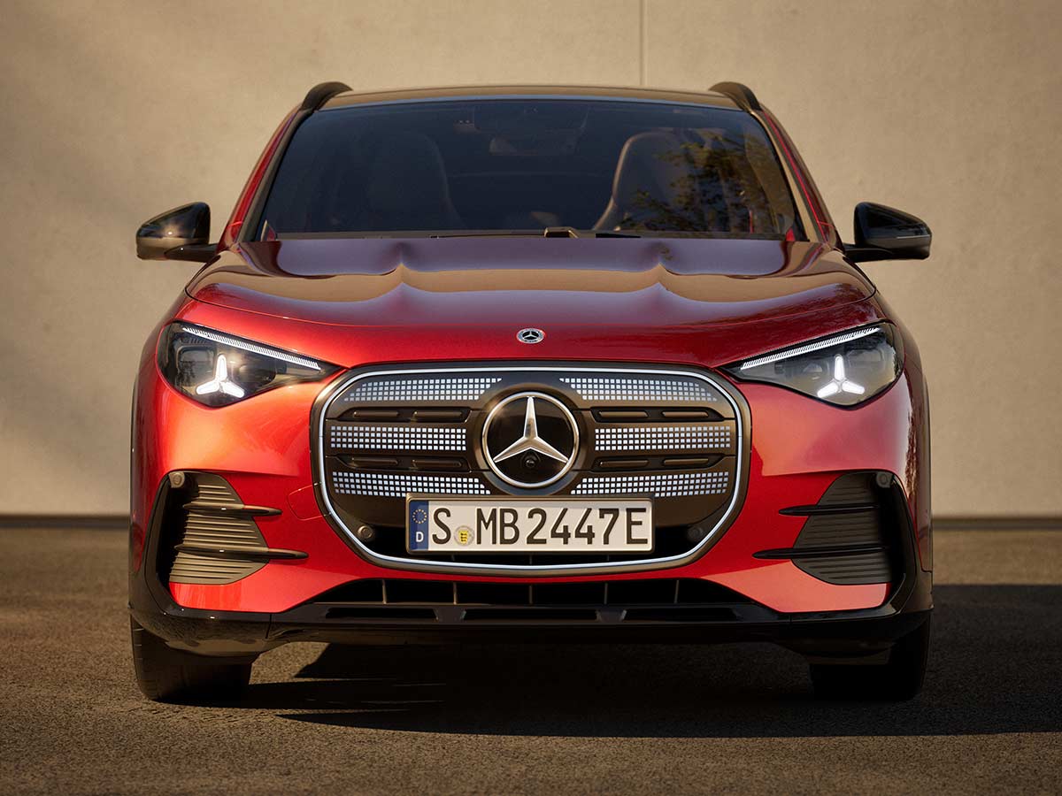 2027 Mercedes-Benz GLA Revealed: Everything You Need to Know About the New Electric and Hybrid Premium SUV 2 2027 Mercedes Benz GLA Electric Front