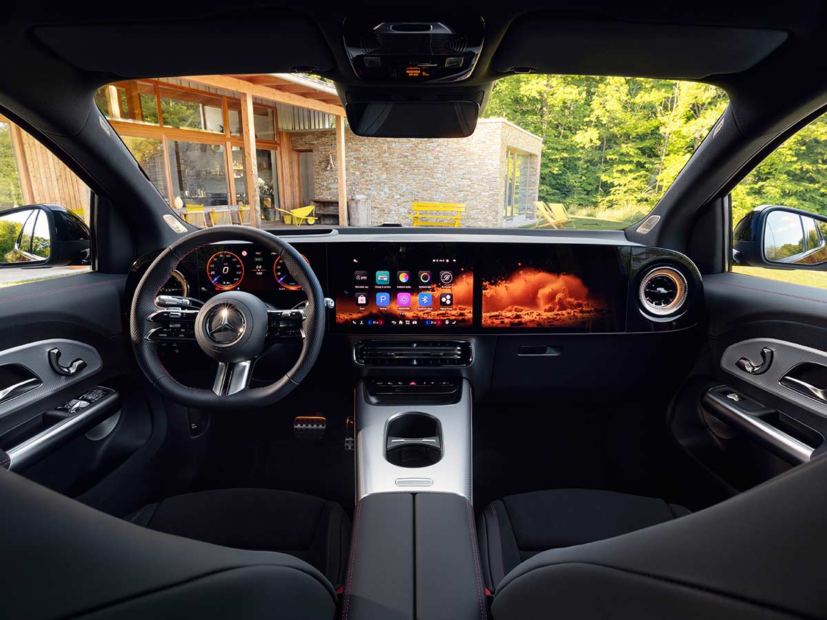2027 Mercedes-Benz GLA Revealed: Everything You Need to Know About the New Electric and Hybrid Premium SUV 20 2027 Mercedes Benz GLA Electric Interior Dashboard