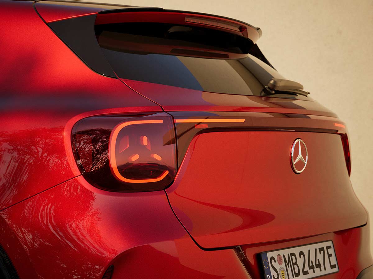 2027 Mercedes-Benz GLA Revealed: Everything You Need to Know About the New Electric and Hybrid Premium SUV 18 2027 Mercedes Benz GLA Electric Rear Design
