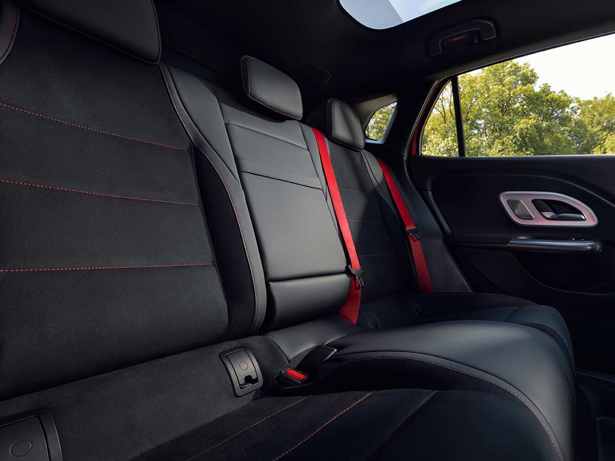 2027 Mercedes-Benz GLA Revealed: Everything You Need to Know About the New Electric and Hybrid Premium SUV 22 2027 Mercedes Benz GLA Electric Rear Seats