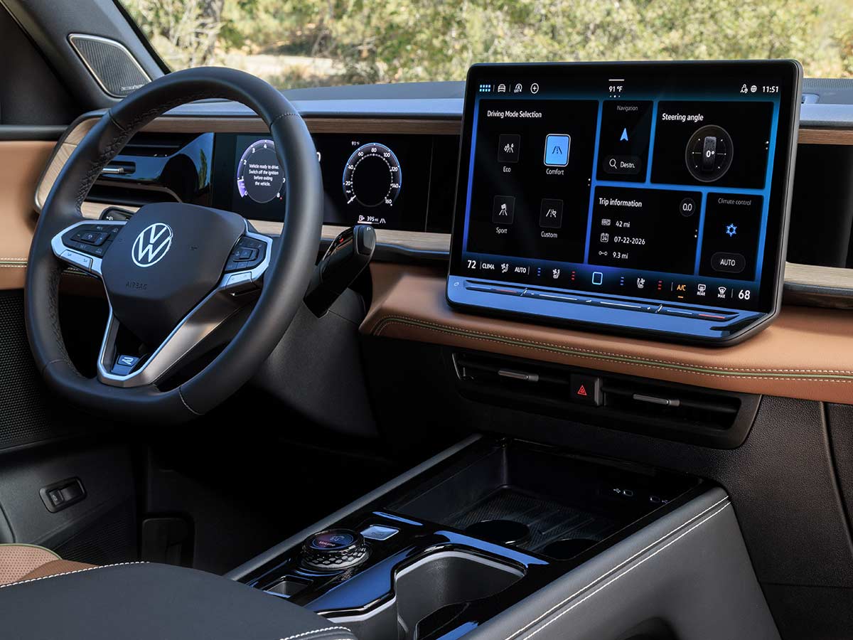 2027 Volkswagen Atlas Cross Sport: A Sharper, Smarter Take on the Midsize SUV 8 2027 Volkswagen Atlas Cross Sport Screens
