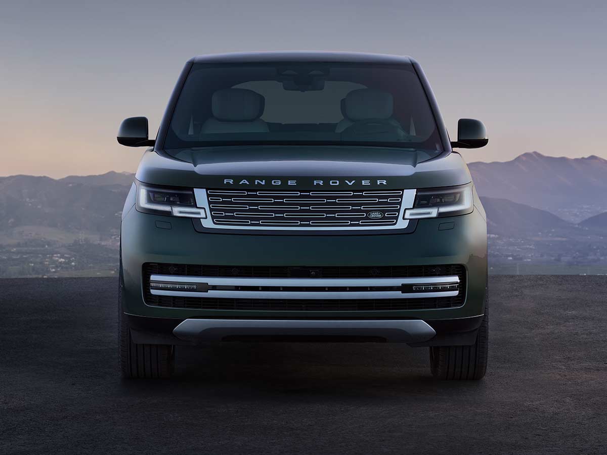 Range Rover Electric: The Original Luxury SUV Enters Its Electric Era 10 2026 Range Rover Electric First Edition Belgravia Green Front