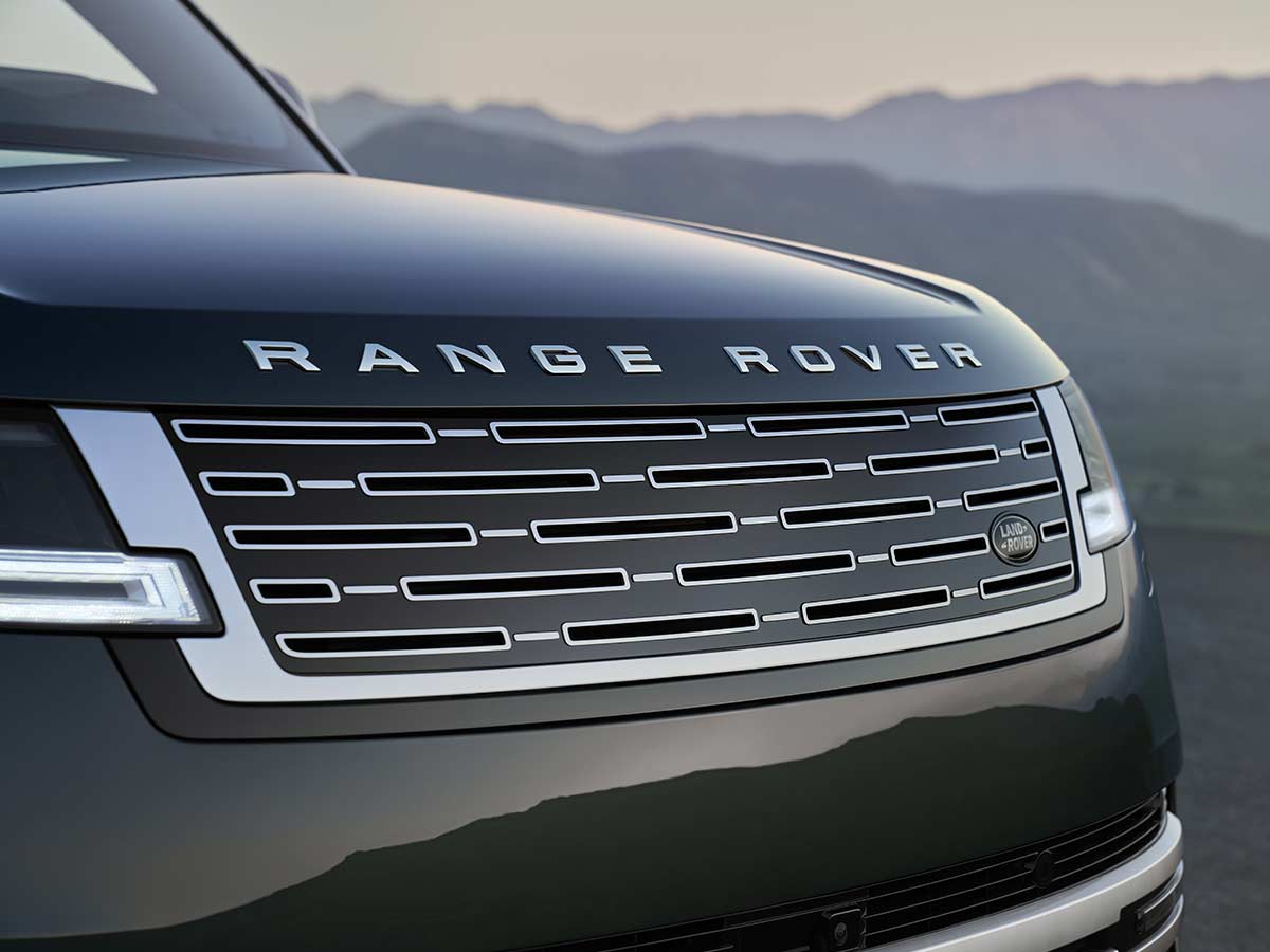 Range Rover Electric: The Original Luxury SUV Enters Its Electric Era 16 2026 Range Rover Electric Grill
