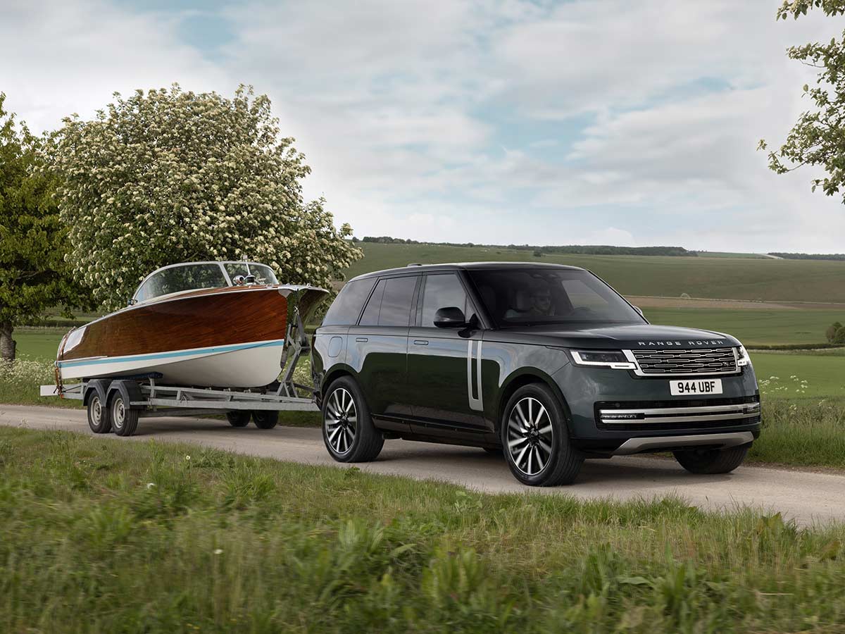 Range Rover Electric: The Original Luxury SUV Enters Its Electric Era 6 2026 Range Rover Electric Tow Capacity