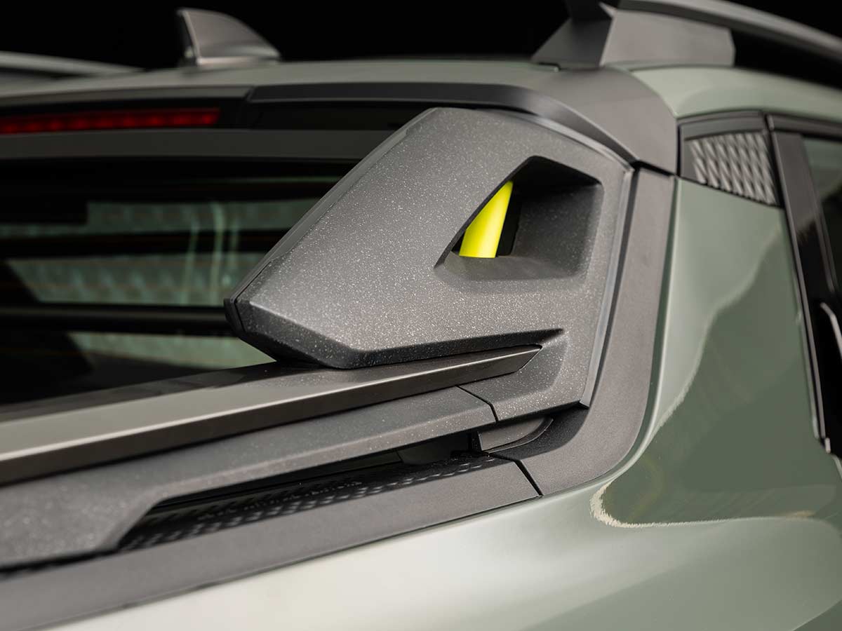 Renault Niagara: How Renault’s New Latin American Pick-Up Blends SUV Comfort With Workhorse Capability 18 2026 Renault Niagara Pickup Truck Roll Bar