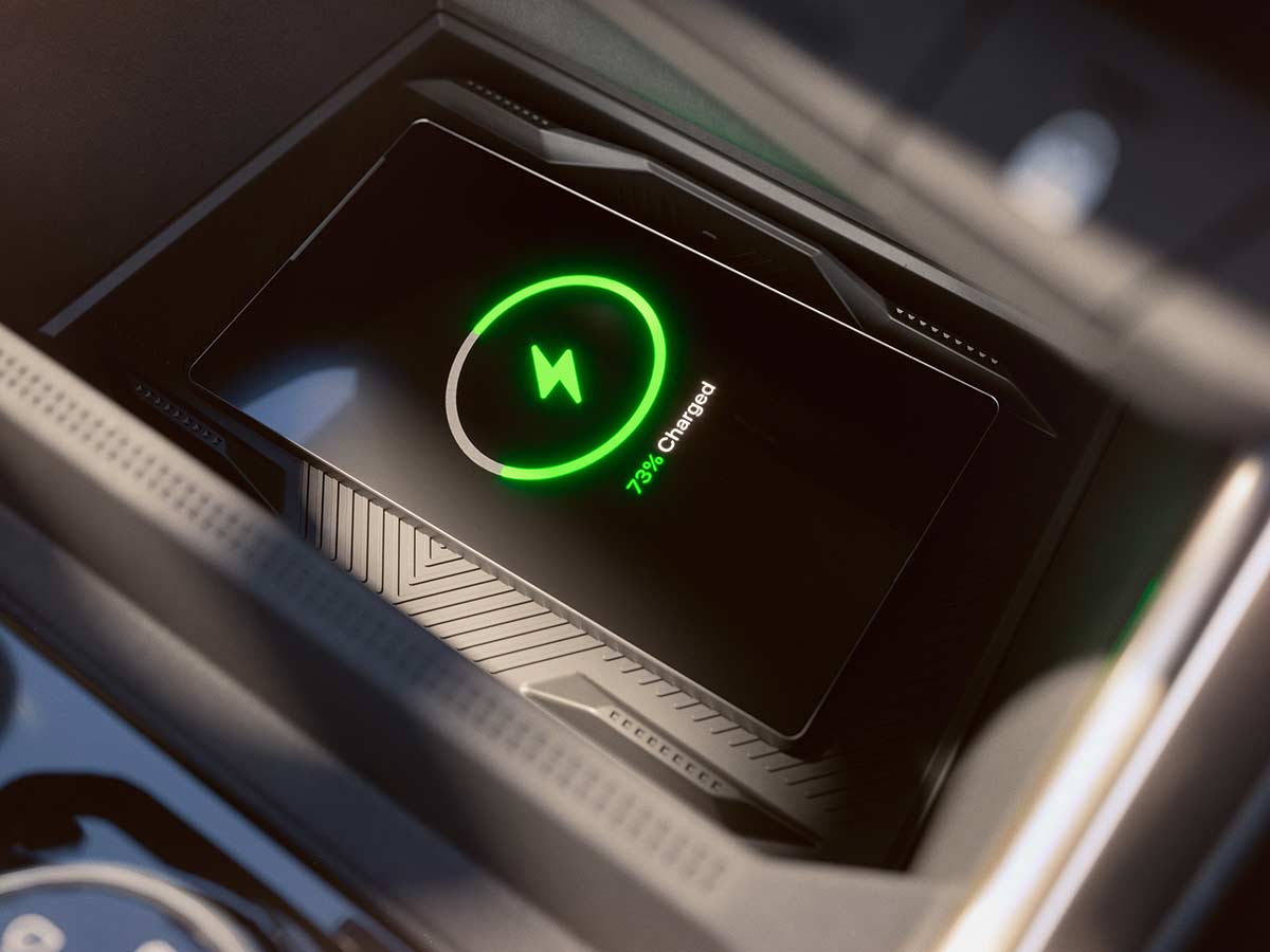 Renault Niagara: How Renault’s New Latin American Pick-Up Blends SUV Comfort With Workhorse Capability 8 2026 Renault Niagara Wireless Charger