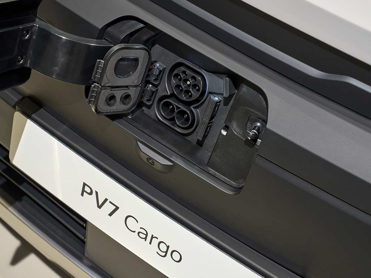 Kia PV7 Unveiled: Specs, Range, 800V Charging, and Payload Capabilities of Kia’s Heavy-Duty Electric PBV 13 2027 Kia PV7 Cargo Charging Port