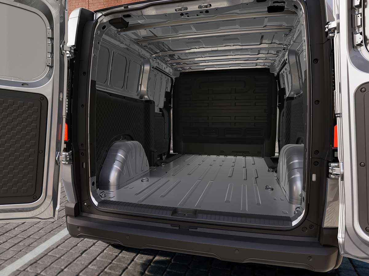Kia PV7 Unveiled: Specs, Range, 800V Charging, and Payload Capabilities of Kia’s Heavy-Duty Electric PBV 15 2027 Kia PV7 Cargo Loading Area
