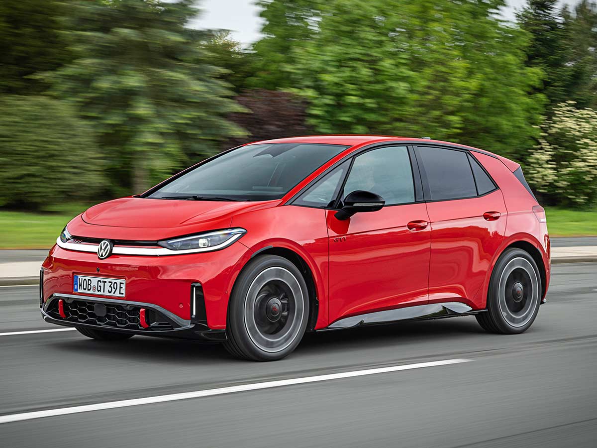 Volkswagen ID.3 GTI: 326 PS, Rear-Wheel Drive and a New Electric GTI Formula 8 Volkswagen ID 3 GTI Speed Tracking Shot Front 2026