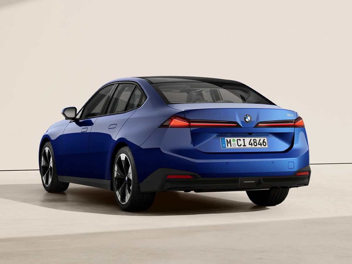 2027 BMW 3 Series 320 Saloon M Le Castellet Blue (2)