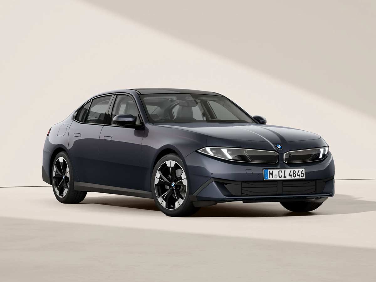 2027 BMW 3 Series 320 Saloon Polarised Grey Front