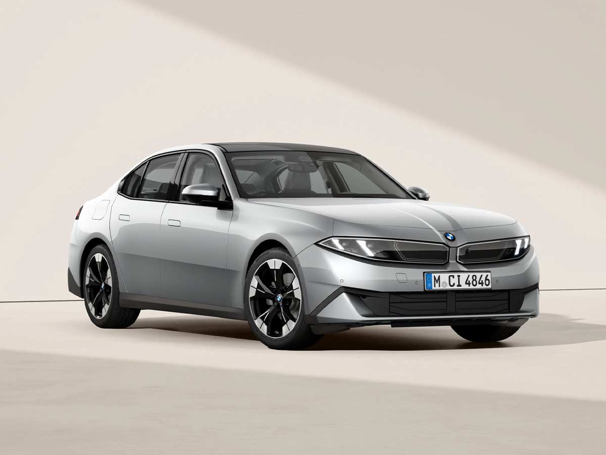 2027 BMW 3 Series 320 Saloon Space Silver Front