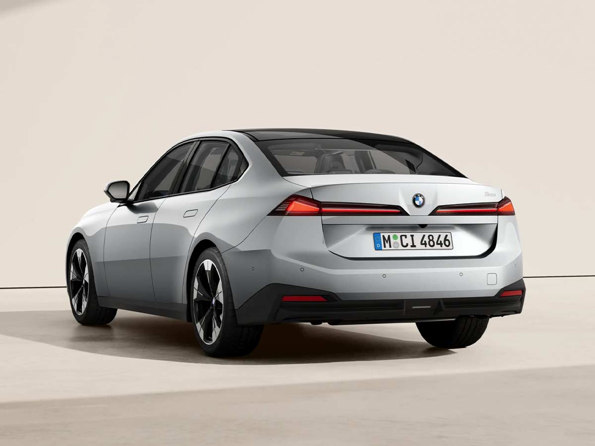 2027 BMW 3 Series 320 Saloon Space Silver Rear