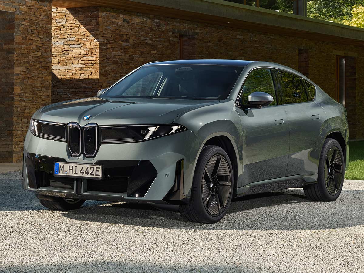 2027 BMW iX4 50 Xdrive Front Quarter View