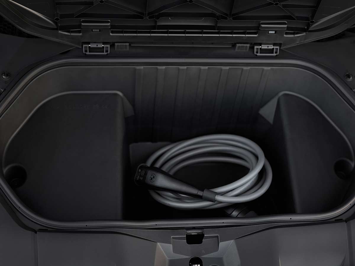 2027 BMW iX4 50 Xdrive Frunk Charging Cable