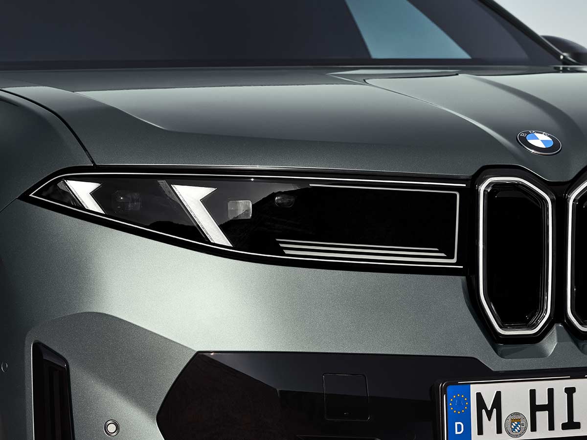 2027 BMW iX4 50 Xdrive Headlamp DRL